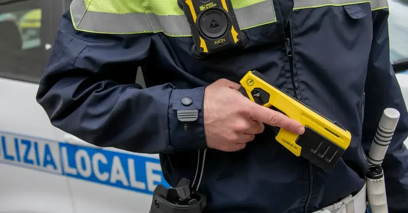 -taser-polizia-locale
